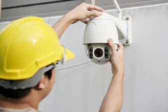 Instalación de cámara de videovigilancia CCTV